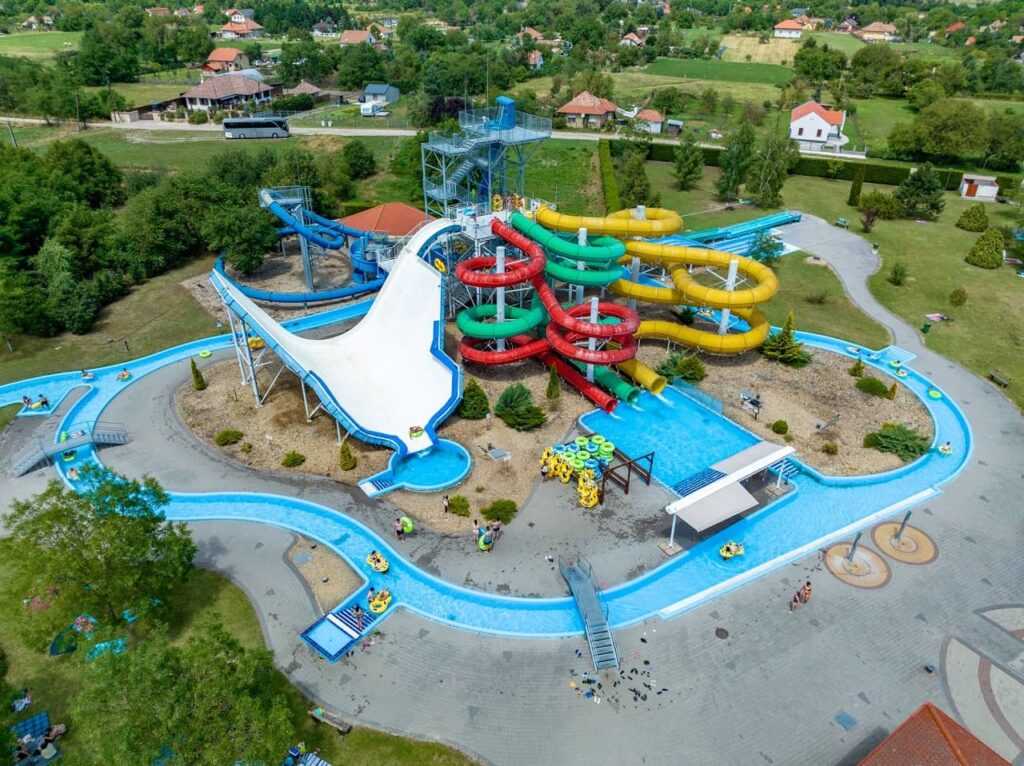 Aquapark Cegléd - Wasserrutschen